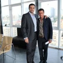 Александр Дьяченко и Павел Прилучный на съемках сериала "Мажор"