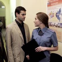 Артур Ваха, Роман Полянский и Ксения Роменкова в сериале "Двое с пистолетами"