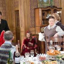 Нина Касторф, Сергей Маховиков на съемках сериала "Дом с лилиями"