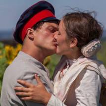 Евгений Ткачук и Полина Чернышова на съемках сериала "Тихий Дон"