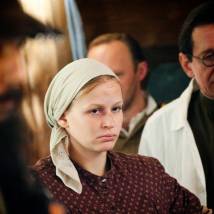 Юлия Пересильд на съемках фильма "Палач"
