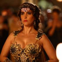 Ваина Джоканте на съемках сериала "Мата Хари"