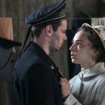Елизавета Нилова и Вячеслав Крикунов в сериале "Господа-товарищи"