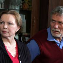 Валентина Теличкина и Александр Михайлов в фильме "Чужое"