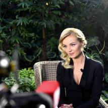 Полина Гагарина на съемках фильма "Одной левой"