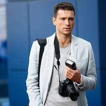 Антон Хабаров на съемках сериала "25-й час"