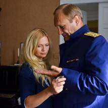 Татьяна Черкасова и Евгений Сидихин на съемках сериала "Семейный альбом"