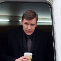 Артем Крестников на съемках фильма "Золотая клетка"