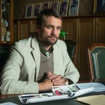 Дмитрий Миллер на съемках сериала "Восьмидесятые. Пятый сезон"