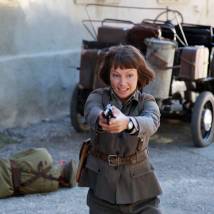 Алена Бабенко на съемках сериала "Мурка"