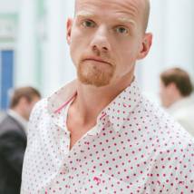 Юрий Колокольников на съемках сериала "Вы все меня бесите"