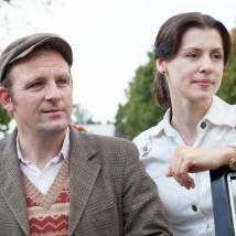 Федор Лавров и Ольга Дыховичная в сериале "Деньги"