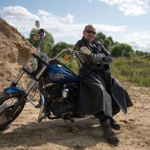 Дмитрий Марьянов на съемках сериала "Вышибала"