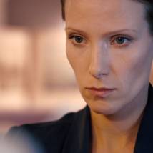 Анна Слю в сериале "Вижу-знаю"
