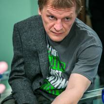 Алексей Серебряков на съемках сериала "Доктор Рихтер"