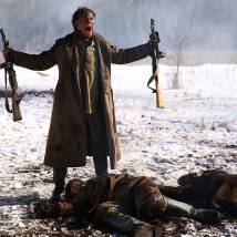 Юрий Борисов на съемках сериала "Отчий берег"