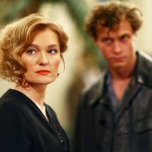 Виктория Толстоганова на съемках сериала "Отчий берег"