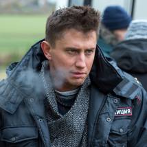 Павел Прилучный на съемках фильма "Жизнь впереди"