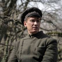 Александр Яценко на съемках сериала "Хождение по мукам"