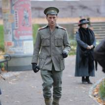 Антон Шагин на съемках сериала "Хождение по мукам"
