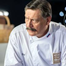 Дмитрий Назаров на съемках фильма "Кухня. Последняя битва"
