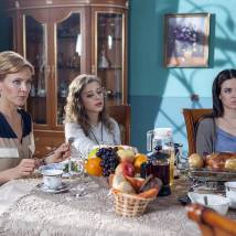 Мария Куликова, Елизавета Арзамасова, Ирина Антоненко в сериале "Осиное гнездо"