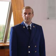 Максим Битюков в фильме "Дело судьи Карелиной"