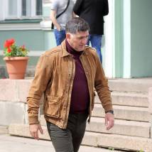 Сергей Пускепалис на съемках сериала "Большие деньги"