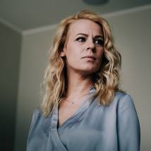 Александра Ребенок на съемках сериала "Мертвое Озеро" (© фото: предоставлено телеканалом ТВ-3)