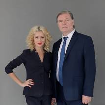 Владимир Симонов, Ирина Темичева на съемках сериала "Свадьбы и разводы"