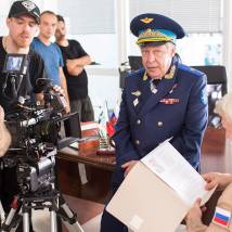 Михаил Ефремов на съемках сериала "Команда Б"
