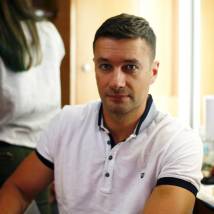 Владимир Колганов на съемках сериала "Ворона"