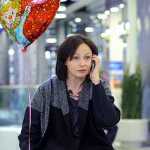 Евгения Добровольская на съемках фильма "Семейные радости Анны"
