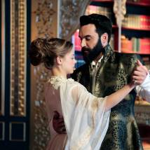 Александра Никифорова, Али Эрсан Дуру на съемках сериала "Султан моего сердца"