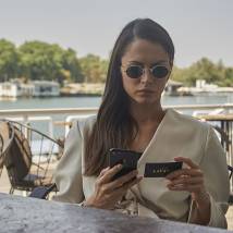 Диана Пожарская на съемках сериала "Посольство"