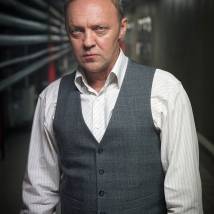 Виталий Кищенко на съемках сериала "Посольство"