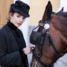 Ксения Лукьянчикова на съемках сериала "Крылья Империи"