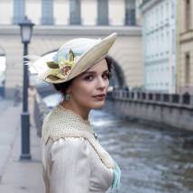 Ксения Лукьянчикова на съемках сериала "Крылья Империи"