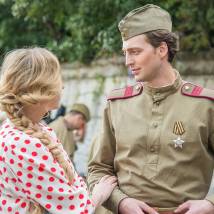 Иван Колесников на съемках сериала "Русские горки" (© фото: предоставлено Первым каналом)