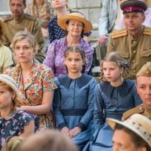Карина Андоленко на съемках сериала "Русские горки" (© фото: предоставлено Первым каналом)
