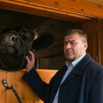 Михаил Пореченков на съемках сериала "Полярный"