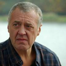 Артур Ваха в сериале "Обман"