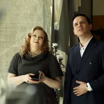 Юлия Ауг, Александр Асташенок на съемках сериала "Гадалка"