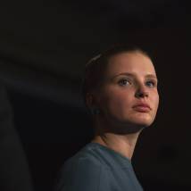 Софья Лебедева на съемках сериала "Доктор Преображенский" (© фото: предоставлено Первым каналом)