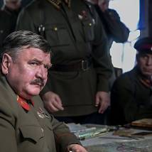 Роман Мадянов на съемках фильма "Подольские курсанты"