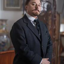 Максим Лагашкин на съемках сериала "Воскресенский" (© фото: предоставлено Первым каналом)