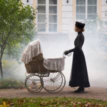 Ольга Арнтгольц на съемках сериала "Воскресенский" (© фото: предоставлено Первым каналом)