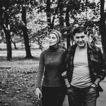 Равшана Куркова, Сергей Пускепалис на съемках сериала "А у нас во дворе... Второй сезон"
