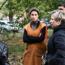 Равшана Куркова на съемках сериала "А у нас во дворе... Второй сезон"