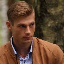 Григорий Некрасов на съемках сериала "Вспышка" (© фото: предоставлено телеканалом НТВ)